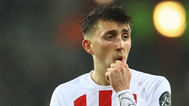 Dan Neil - Sunderland midfielder